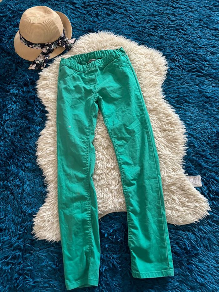 Magnifique pantalon taille 12 ans