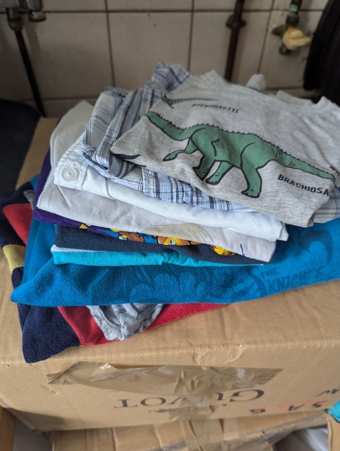 Lot vêtements garçon 4,5,6 ans - photo numéro 2