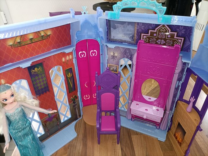 Château Reine des Neiges - Chambre Elsa - photo numéro 6