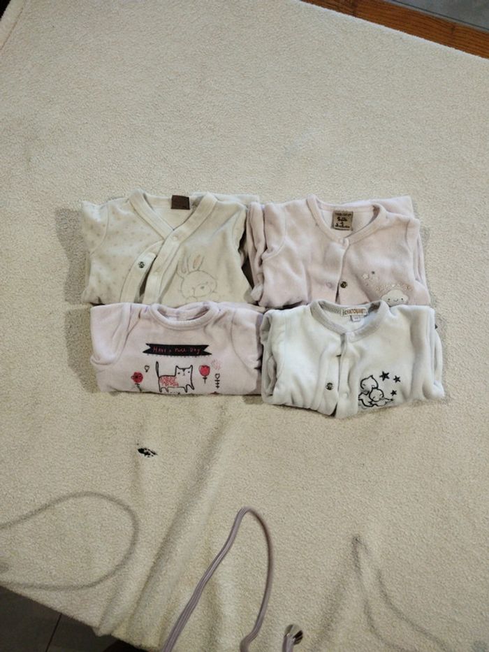 Lot pyjamas