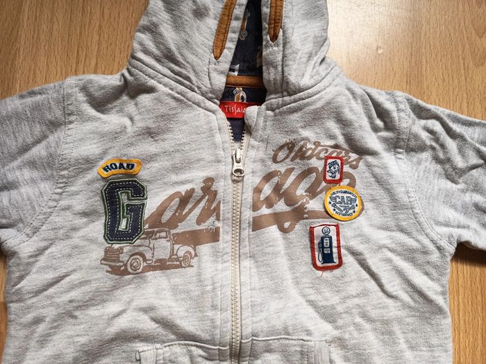 Gilet à capuche 24 mois - photo numéro 2