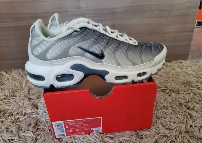 Basket Nike TN 36,5 Neuve - photo numéro 4