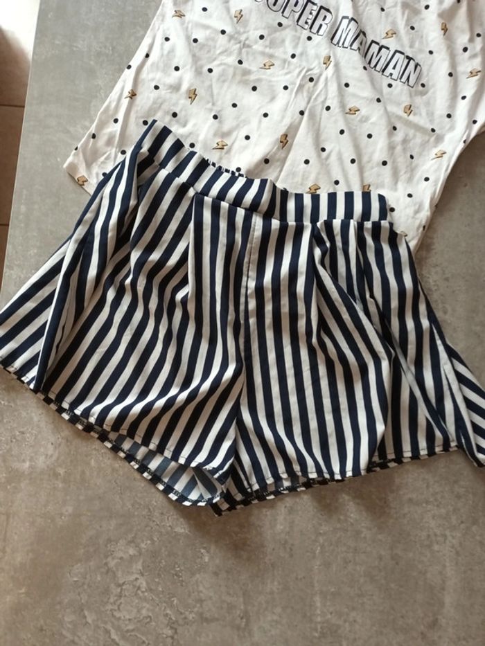Short à rayures