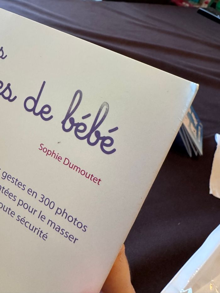 Livre : Le guide des massages de bébé - photo numéro 2