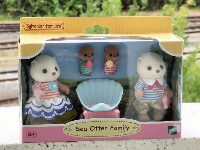 Sylvanian famille la famille loutre des mers