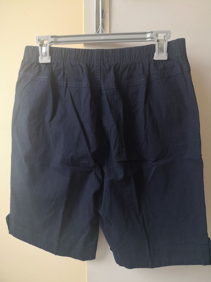 Short bleu - photo numéro 2