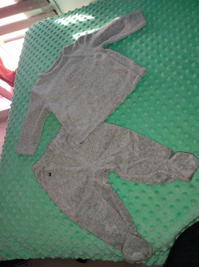 Lot pyjamas - photo numéro 6