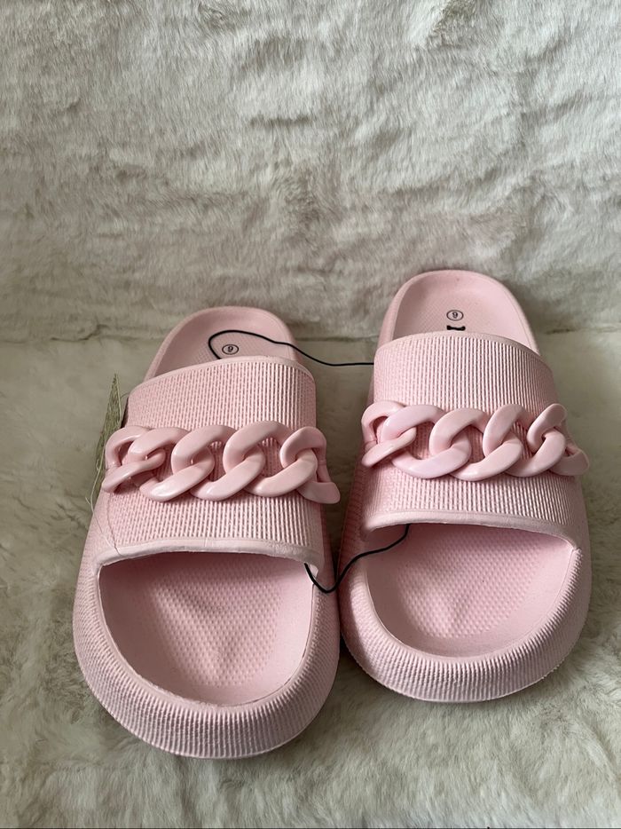 Sandales, claquettes, sabots roses pointure 39 - photo numéro 2