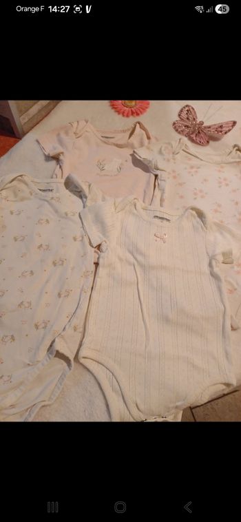 Lot de 4 bodies bébé taille 18 mois
