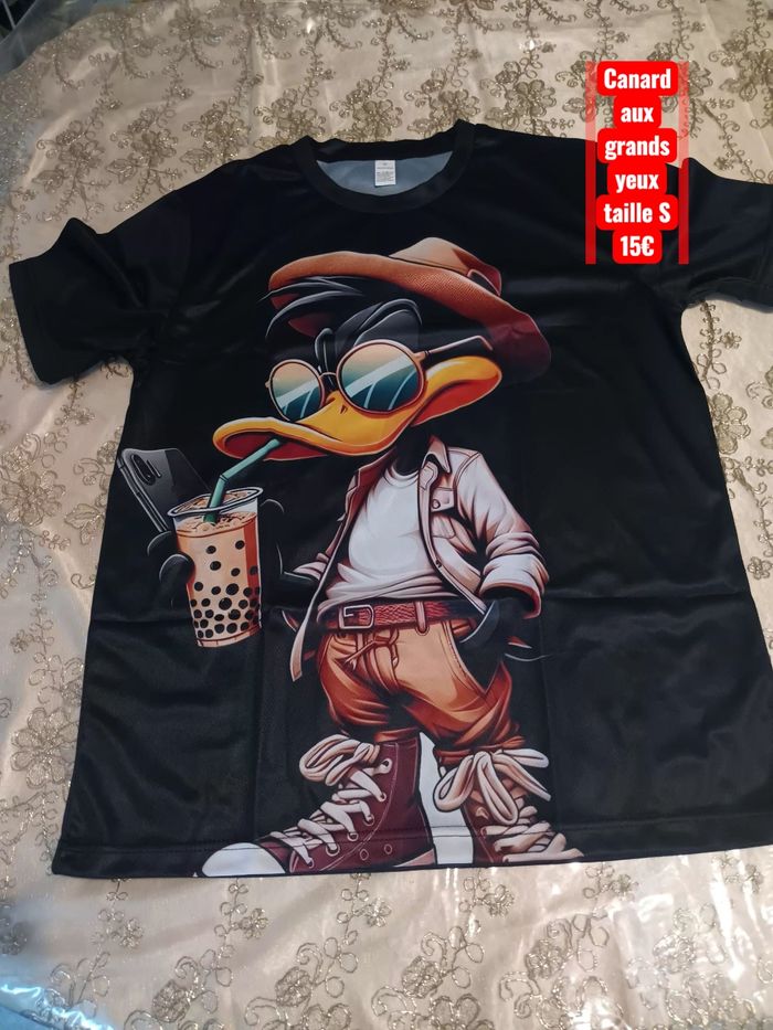 Tshort  noir canard aux grands yeux  taille S