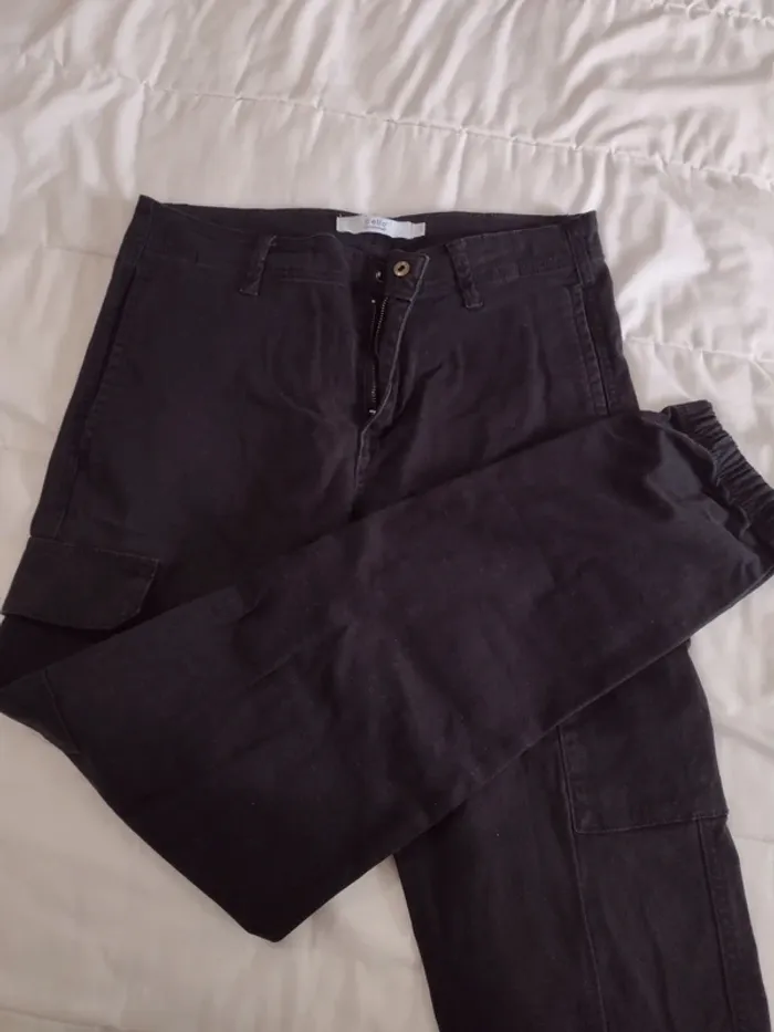 Pantalon cargo Celio taille 40
