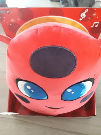 Peluche tikki parlante miraculous, neuve