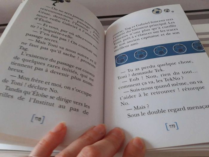 Livre : Foot  2 Rue : La  compil  de la  saison  1 - photo numéro 12