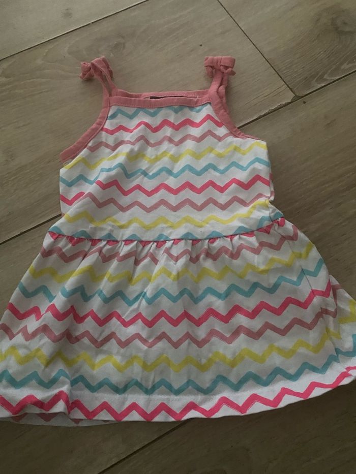 Robe 3 mois - photo numéro 3