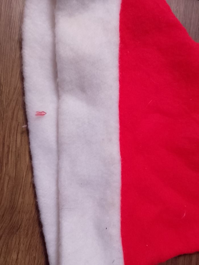 6 Bonnets de Noël identique avec cloches - photo numéro 9