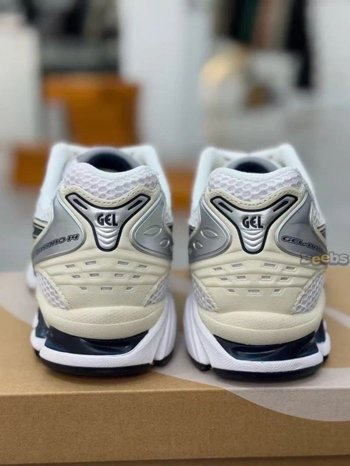 Asics Gel-Kayano 14 Taille 39.5 - photo numéro 6