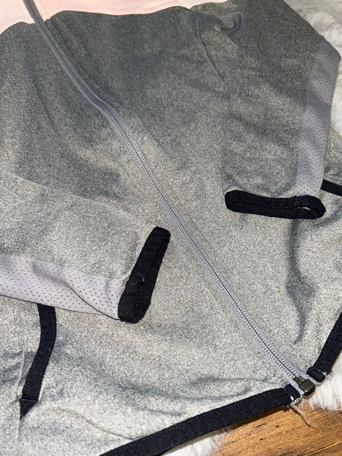 Gilet de sport gris et rose - 8/9 a ns - Décathlon - photo numéro 3