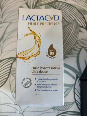 Lactacyd huile lavante intime ultra douce 200ml à utiliser 12 mois après ouverture