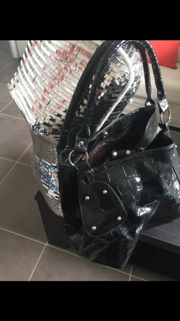 Sac à main noir