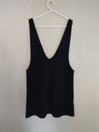 Robe échancrée courte