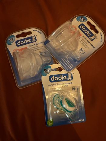 Lit biberon / tétine / sucette dodie