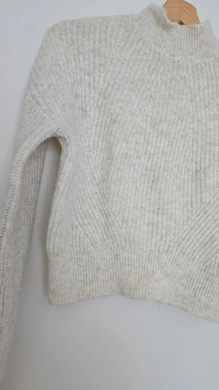Pull chaud - photo numéro 2