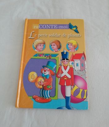 Livre Le petit soldat de plomb
