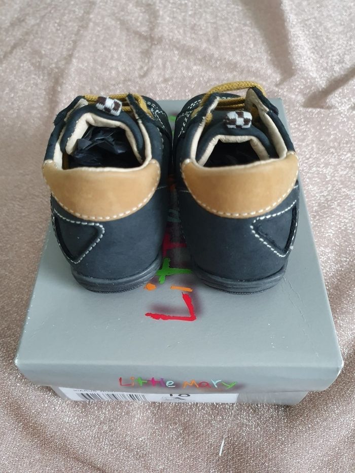 Bottillons Little MARY cuir
Pointure 18 - photo numéro 3