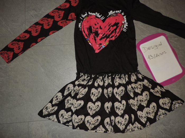 robe desigual taille 13/14 ans - photo numéro 2