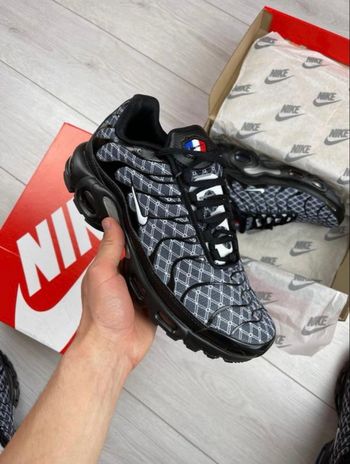 Nike tn 93 gris noir 37