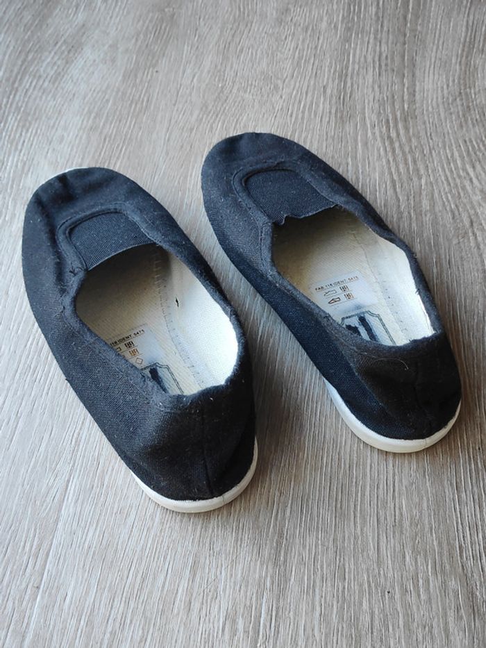 Ballerines gym pointure 28 - photo numéro 2