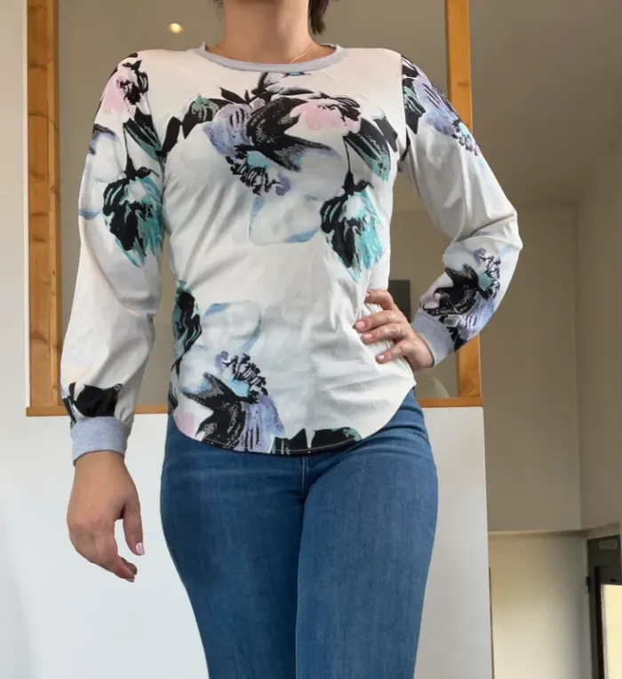 Blouse pull fleurs