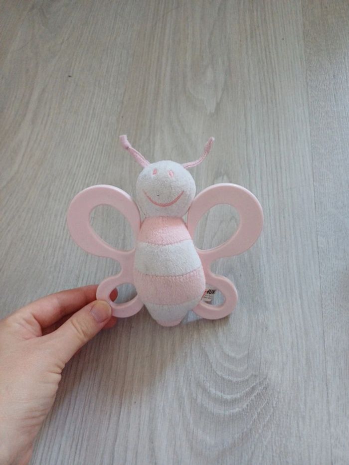 Hochet papillon