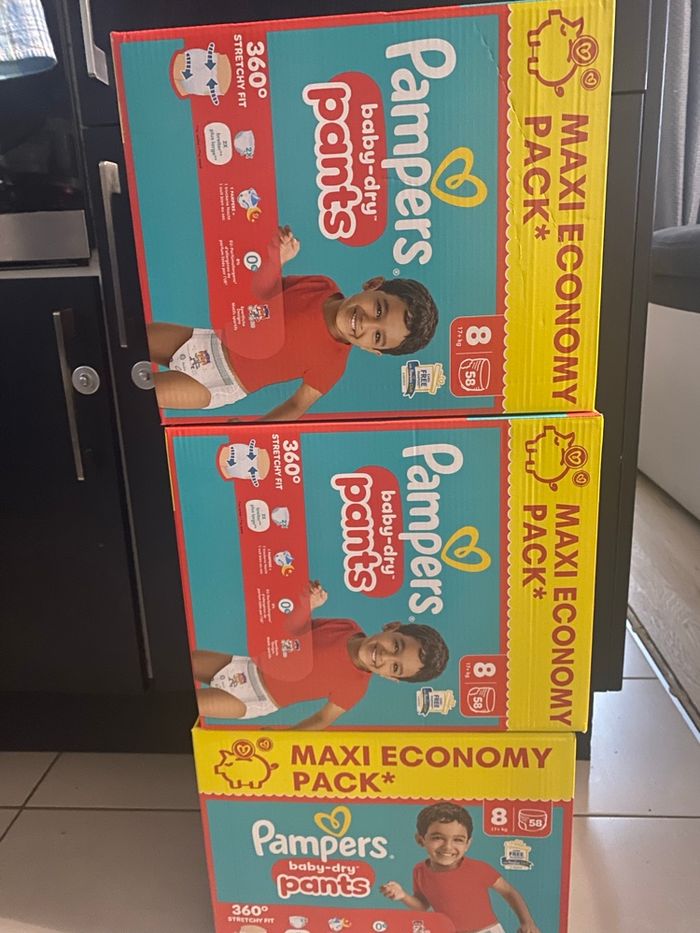 Pampers pants taille 8
