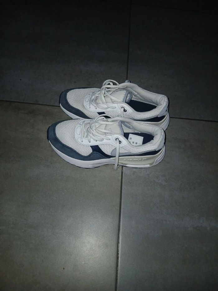 Nike air systm taille 39 - photo numéro 2