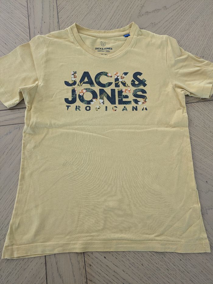 Lot de tee shirts - photo numéro 3