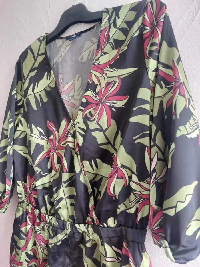 Combishort imprimée à fleurs Taille 42 - photo numéro 3