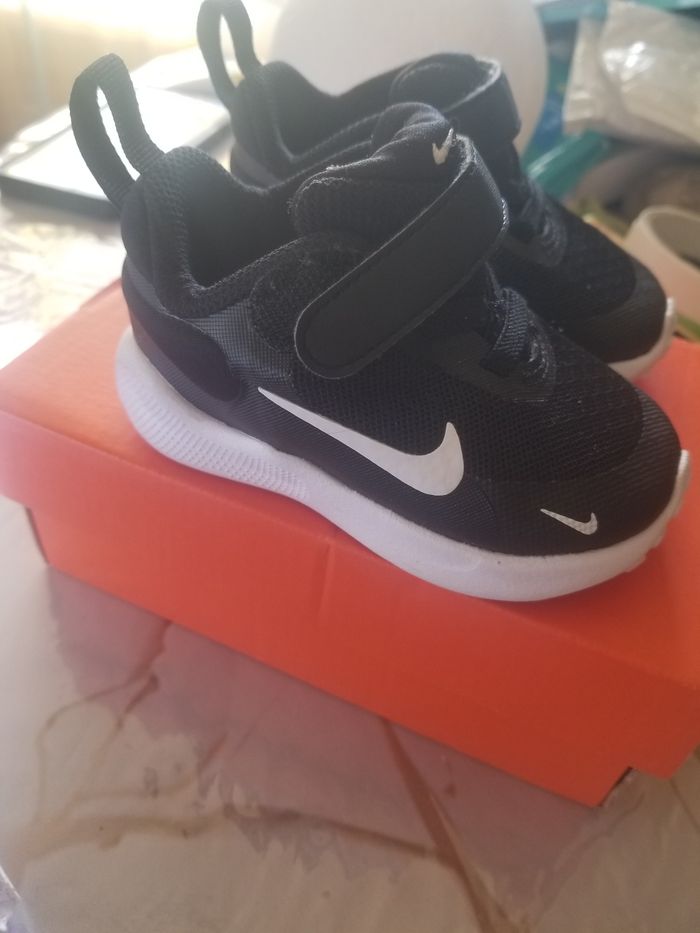 Nike révolution 19.5 - photo numéro 2