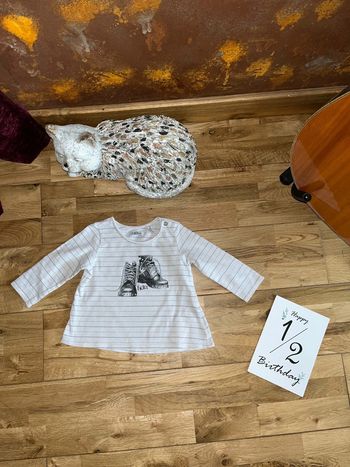 T-shirt blanc motifs très bon état ikks 6mois/67cm