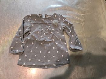 Top manches longues gris à pois 3 ans