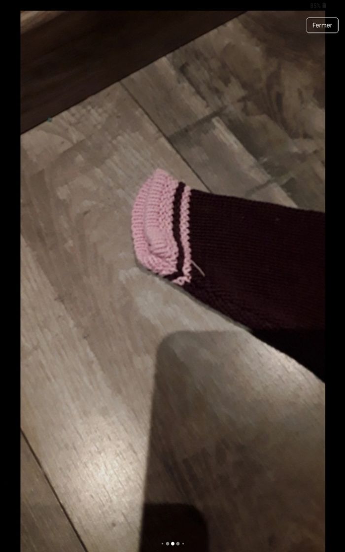 Pull violet dessin coeur rose - photo numéro 4