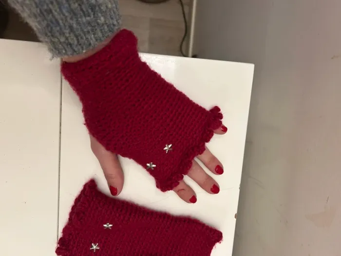 Gants, mitaines, rouge en laine femme - photo numéro 2