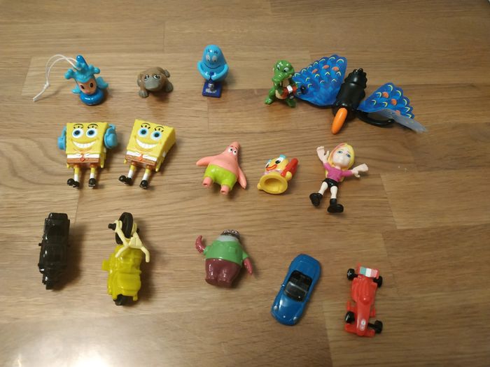 Lot petits jouets