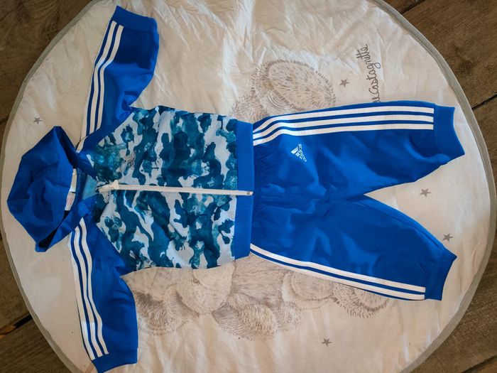 Superbe ensemble Adidas