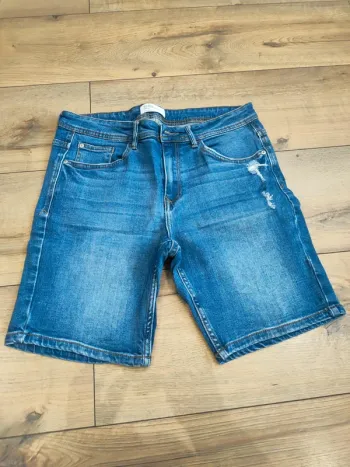 Short en jeans bleu pour homme M Bershka