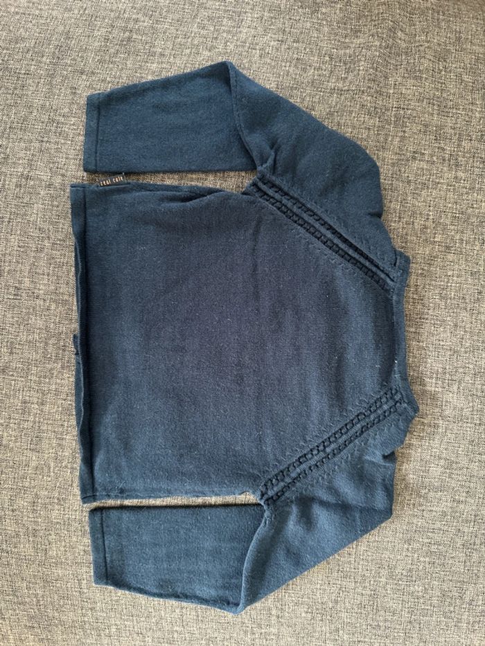 Lot gilets 9 mois - photo numéro 7