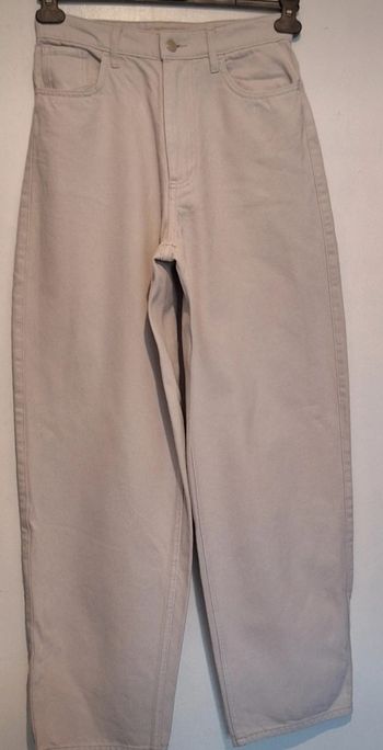 Jean mom écru en 100 % coton