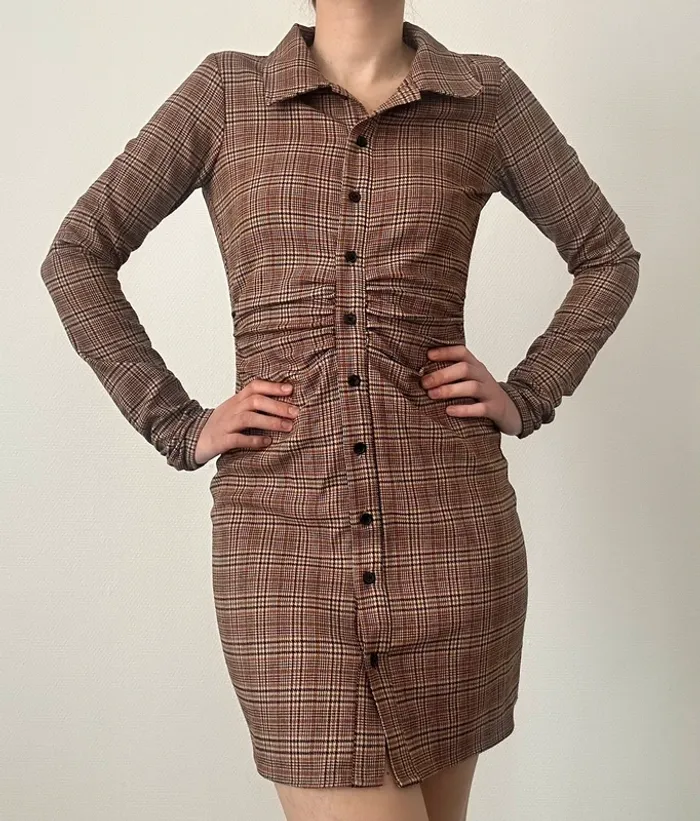 Robe cintrée style vintage - photo numéro 3