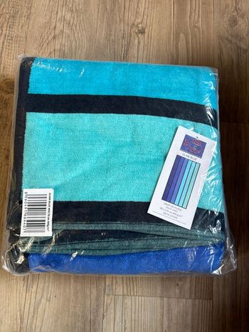 Serviette de plage neiuve 