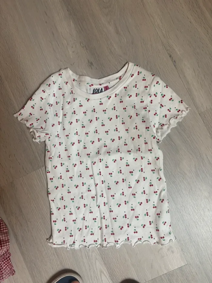 T shirt cerises
